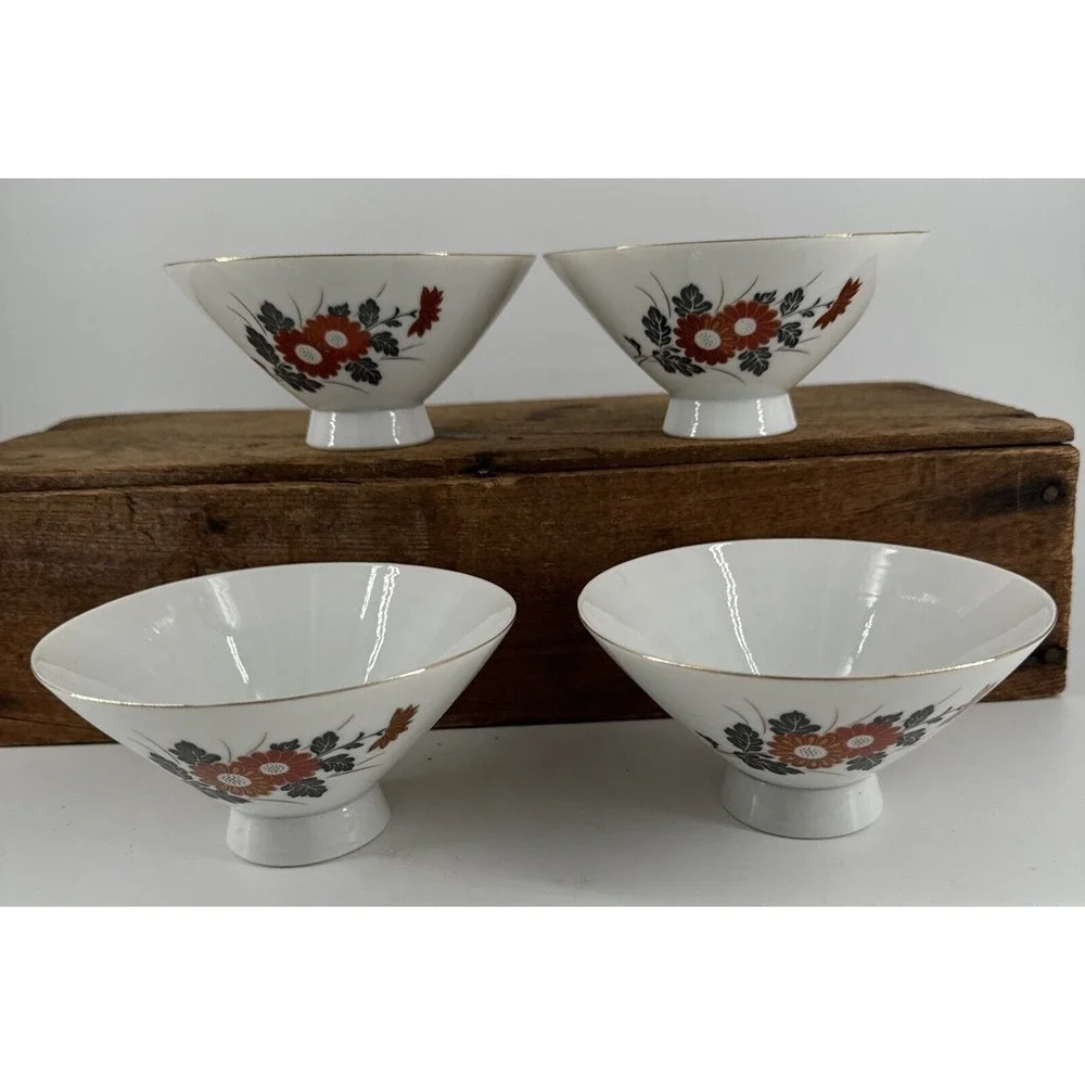 Rice Bowls Set of 4 Japanese Porcelain Vintage Red Poppy Floral Gold‎ Trim